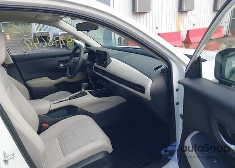 2025 Honda Hr-V Awd Lx from USA, damaged, VIN 3CZRZ2H32SM762201